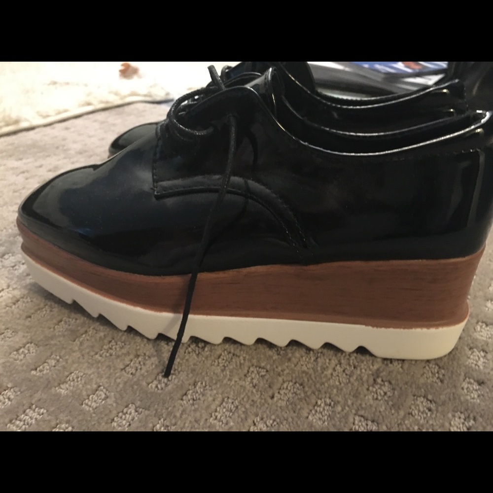 Platform shoes - Picture 2 of 3